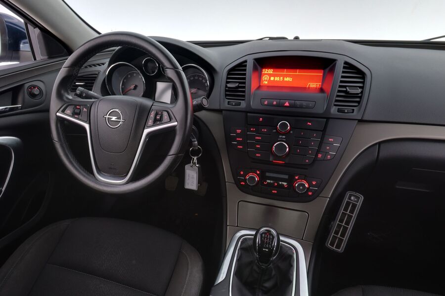 Opel Insignia vaihtoauto