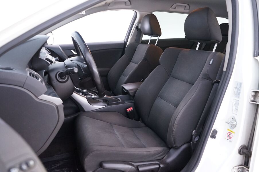 Honda Accord vaihtoauto