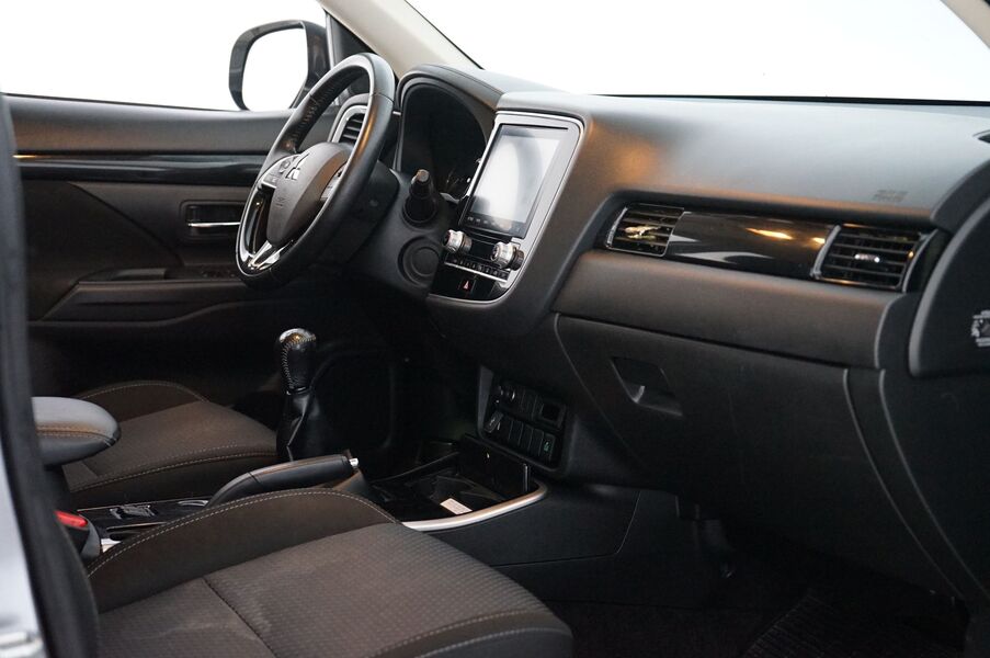 Mitsubishi Outlander vaihtoauto