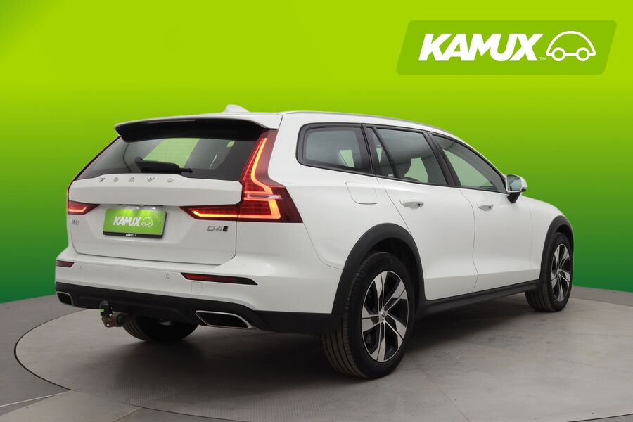 Volvo V60 Cross Country vaihtoauto
