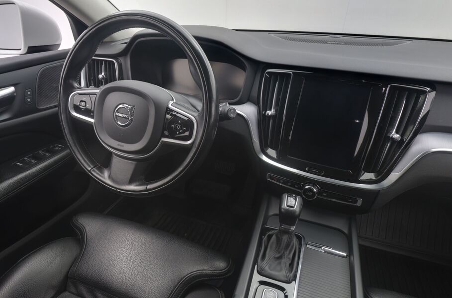 Volvo V60 Cross Country vaihtoauto