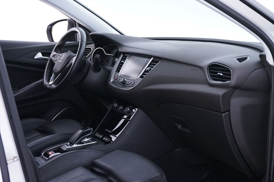 Opel Grandland X vaihtoauto