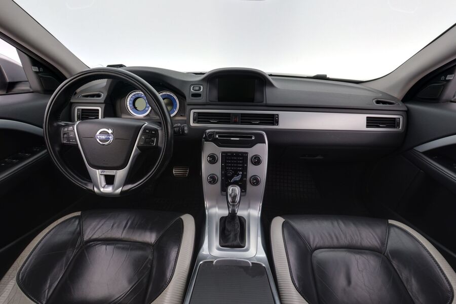 Volvo V70 vaihtoauto