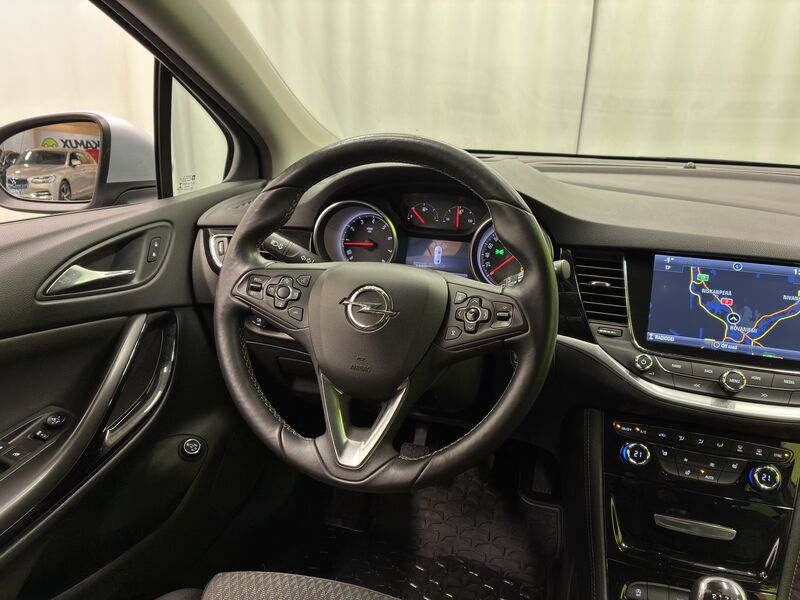 Opel Astra vaihtoauto