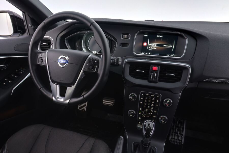 Volvo V40 Cross Country vaihtoauto