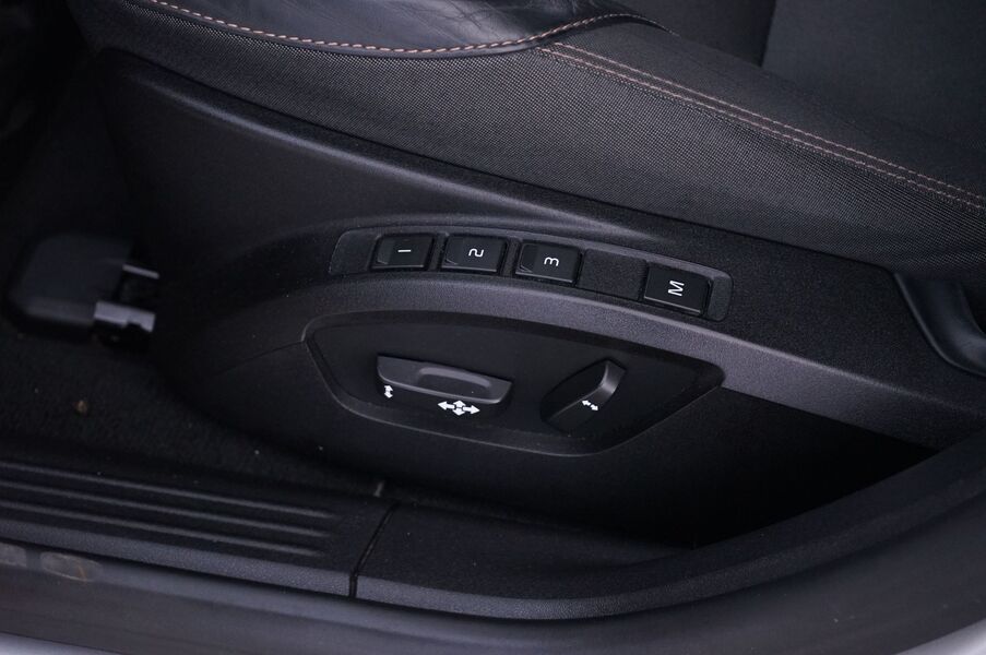 Volvo V40 Cross Country vaihtoauto