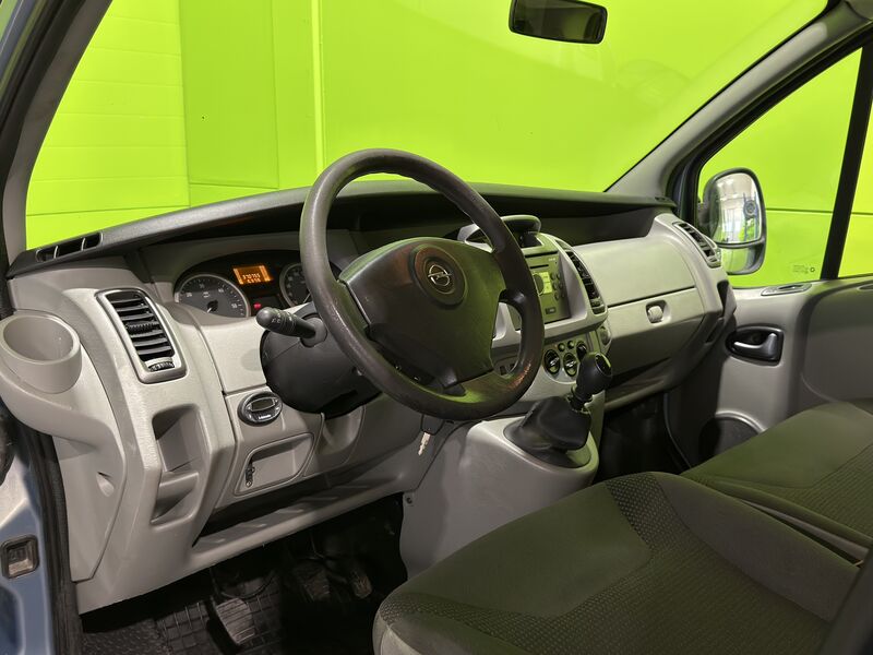 Opel Vivaro vaihtoauto