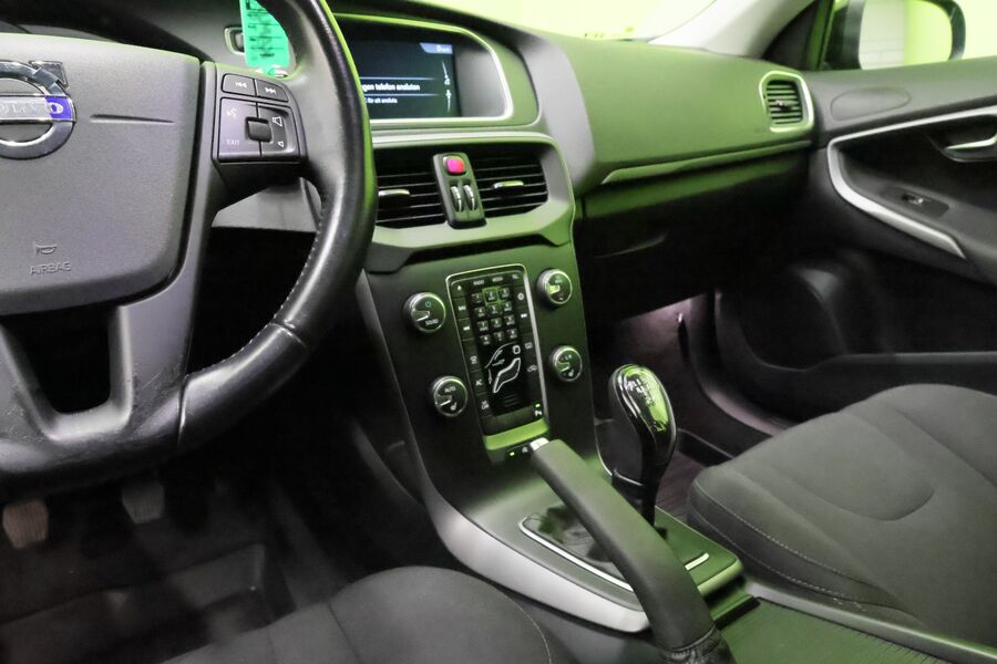 Volvo V40 vaihtoauto