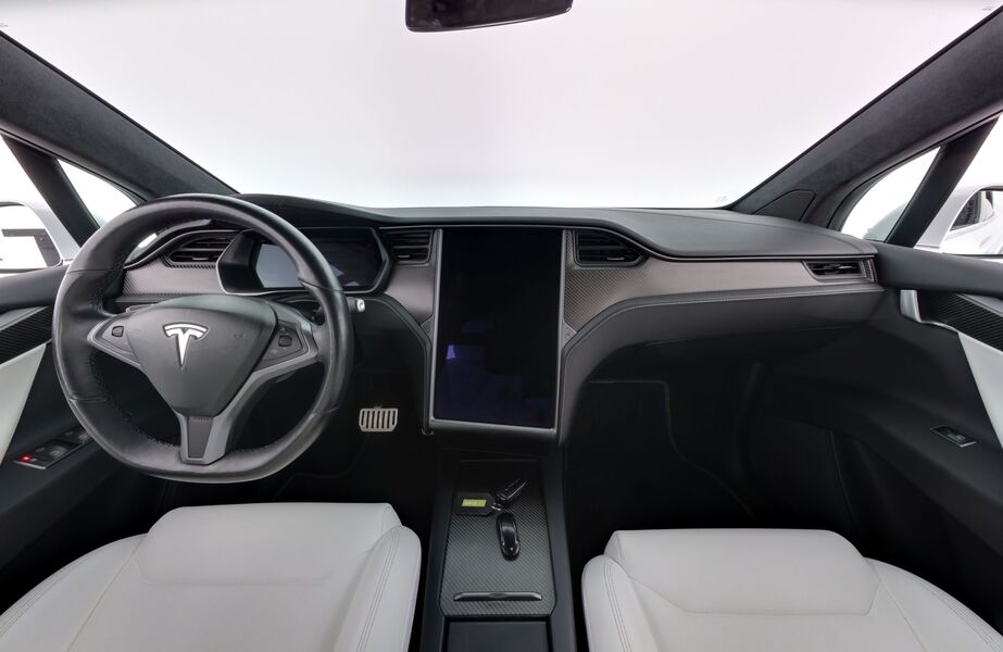 Tesla Model X vaihtoauto