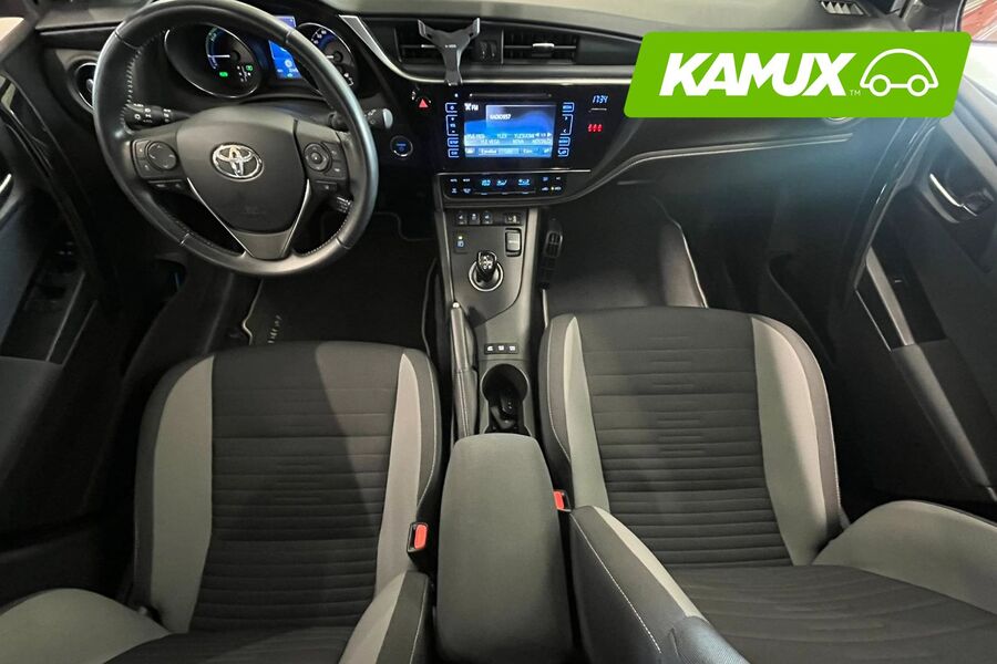 Toyota Auris vaihtoauto