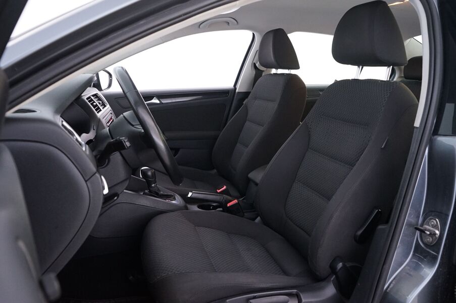 Volkswagen Jetta vaihtoauto