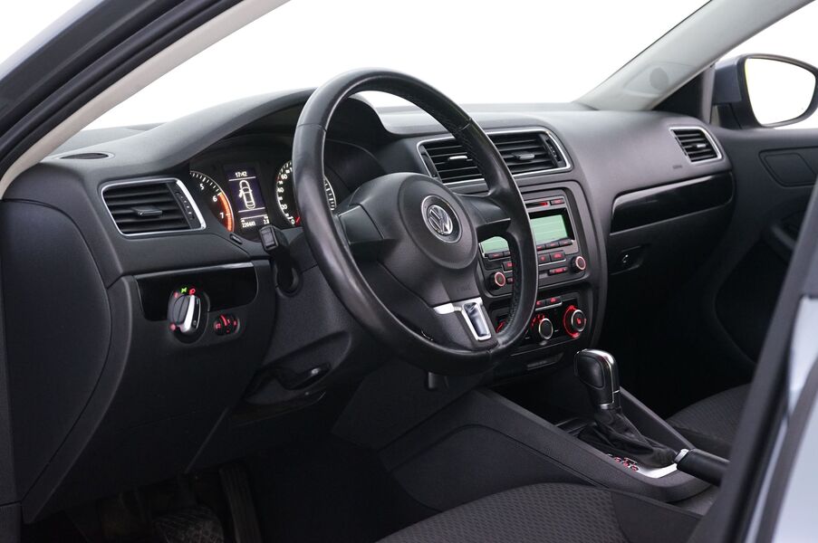 Volkswagen Jetta vaihtoauto