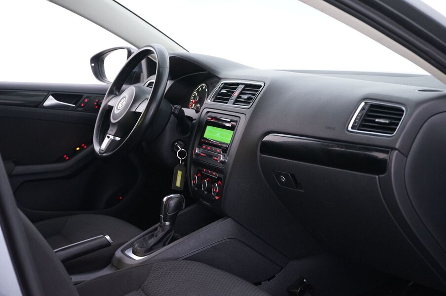 Volkswagen Jetta vaihtoauto