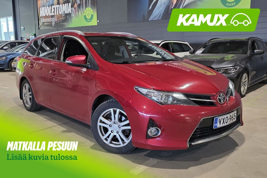 Toyota Auris vaihtoauto