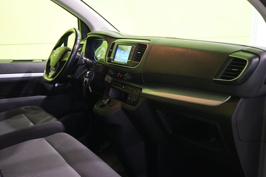 Toyota Proace Verso vaihtoauto