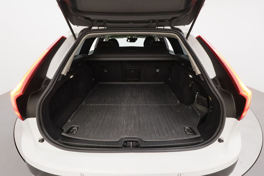 Volvo V90 Cross Country vaihtoauto