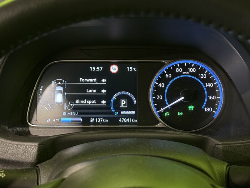 Nissan Leaf vaihtoauto