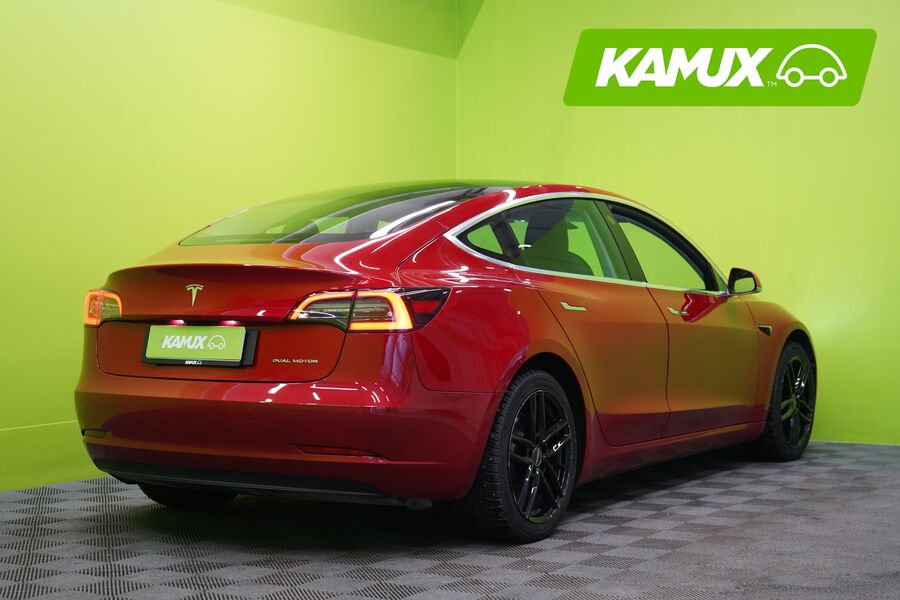 Tesla Model 3 vaihtoauto