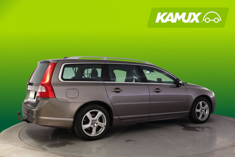 Volvo V70 vaihtoauto