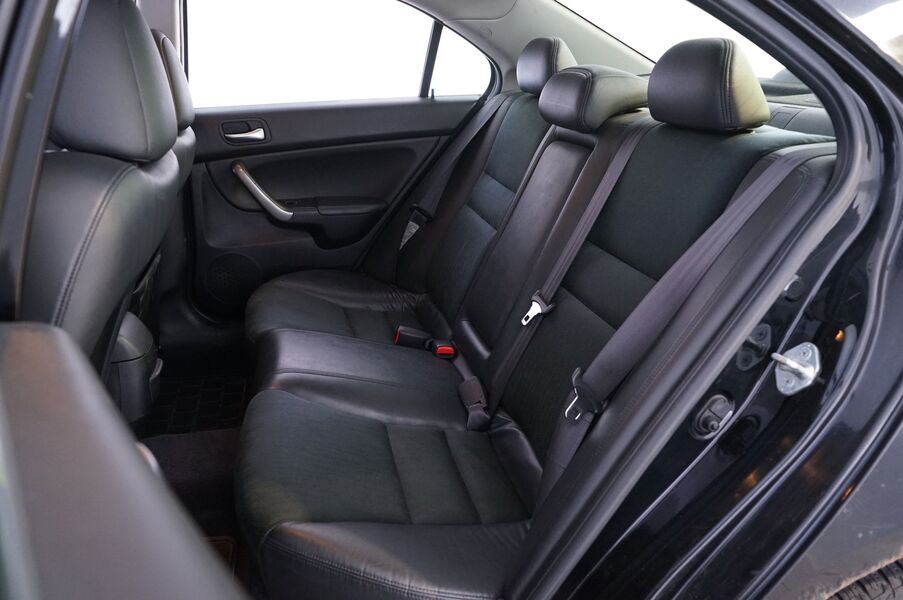 Honda Accord vaihtoauto