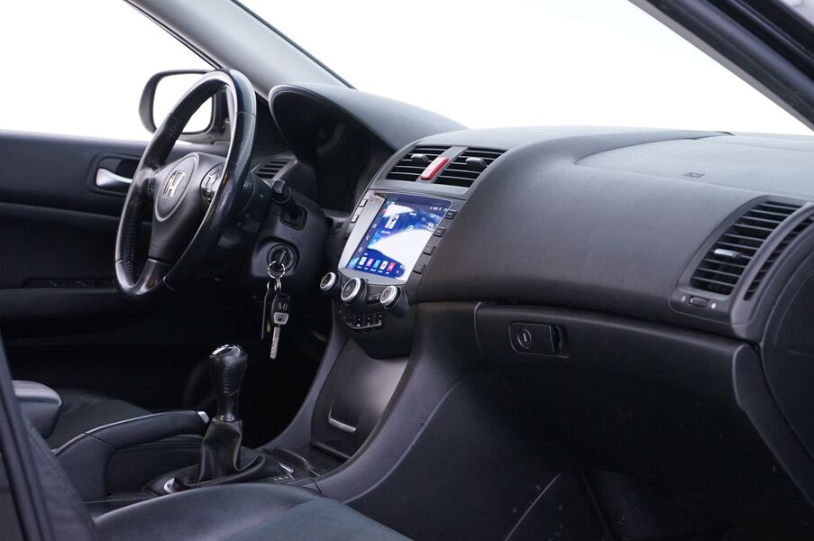 Honda Accord vaihtoauto