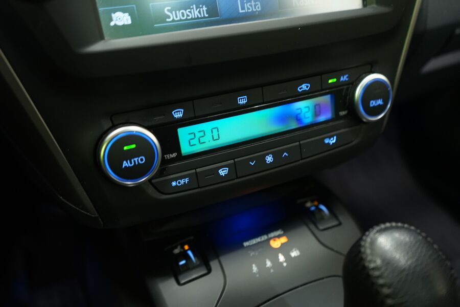 Toyota Avensis vaihtoauto