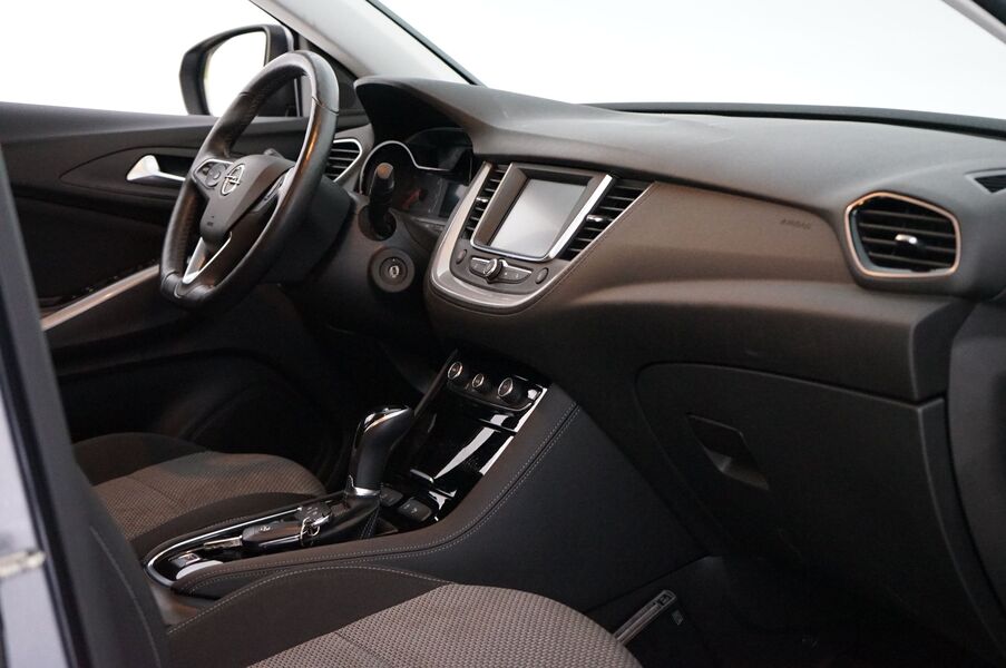 Opel Grandland X vaihtoauto