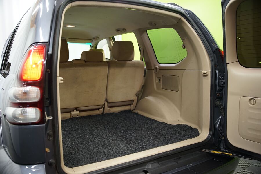 Toyota Land Cruiser vaihtoauto