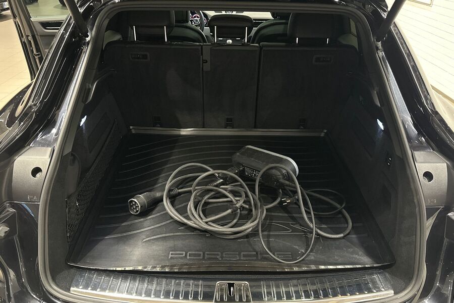 Porsche Cayenne vaihtoauto