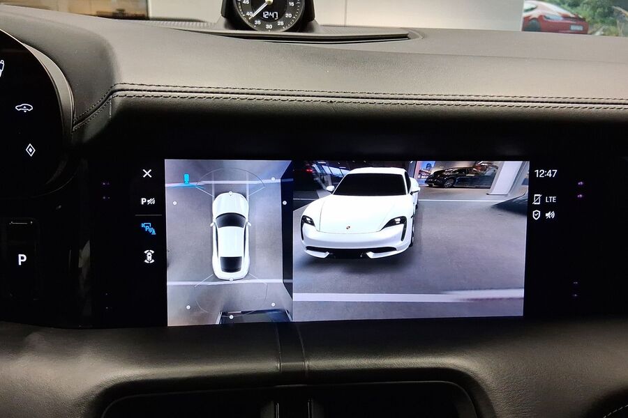 Porsche Taycan vaihtoauto