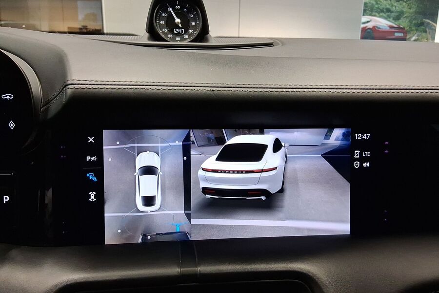 Porsche Taycan vaihtoauto