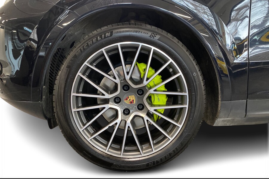 Porsche Cayenne vaihtoauto