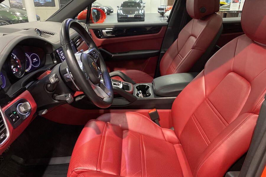 Porsche Cayenne vaihtoauto