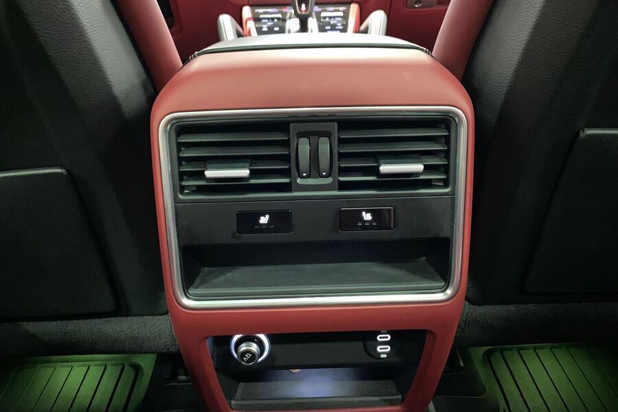 Porsche Cayenne vaihtoauto