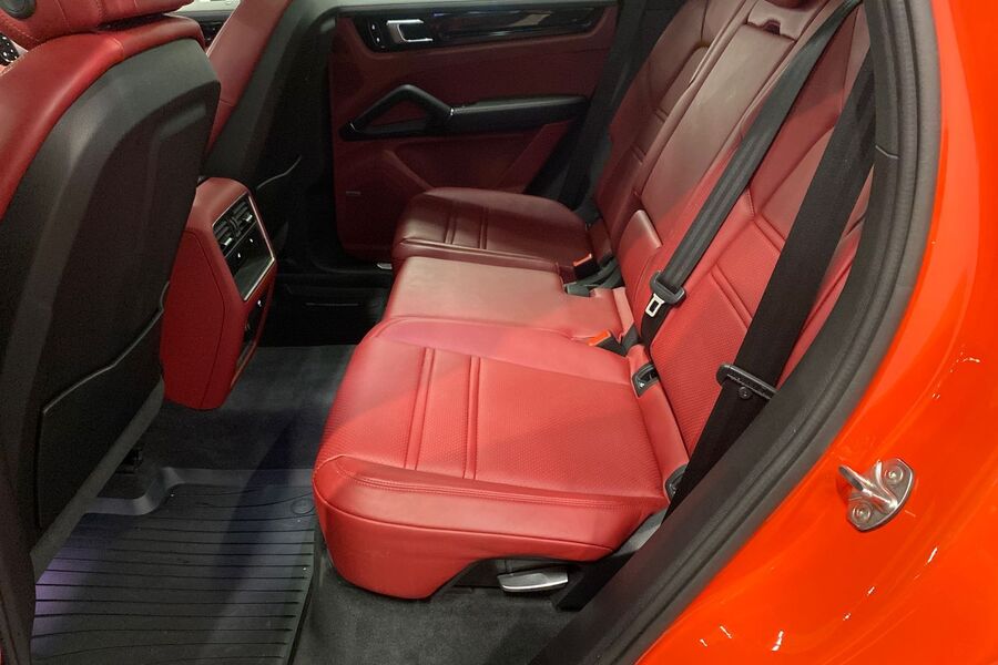 Porsche Cayenne vaihtoauto