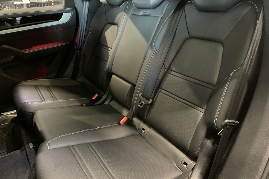 Porsche Cayenne vaihtoauto