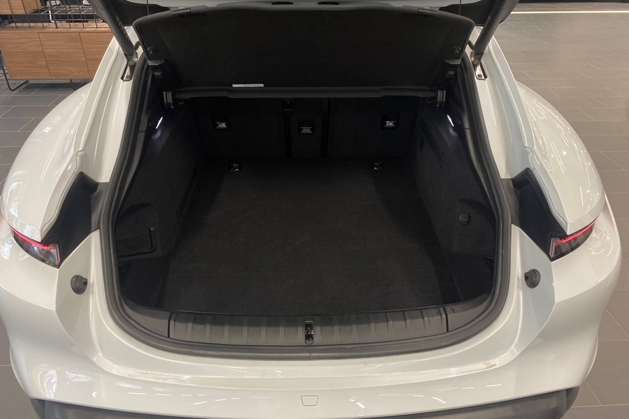 Porsche Taycan vaihtoauto