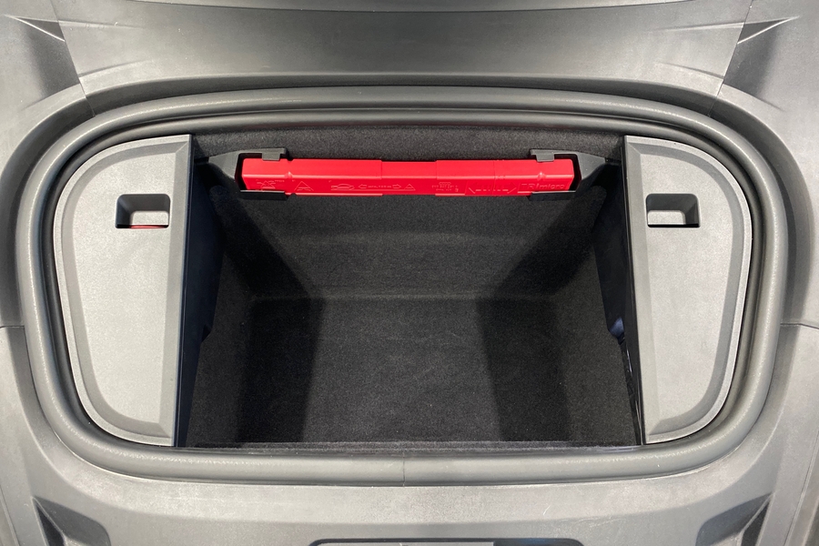 Porsche Taycan vaihtoauto