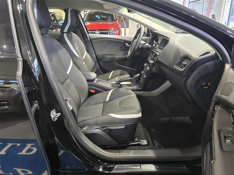 Volvo V40 vaihtoauto