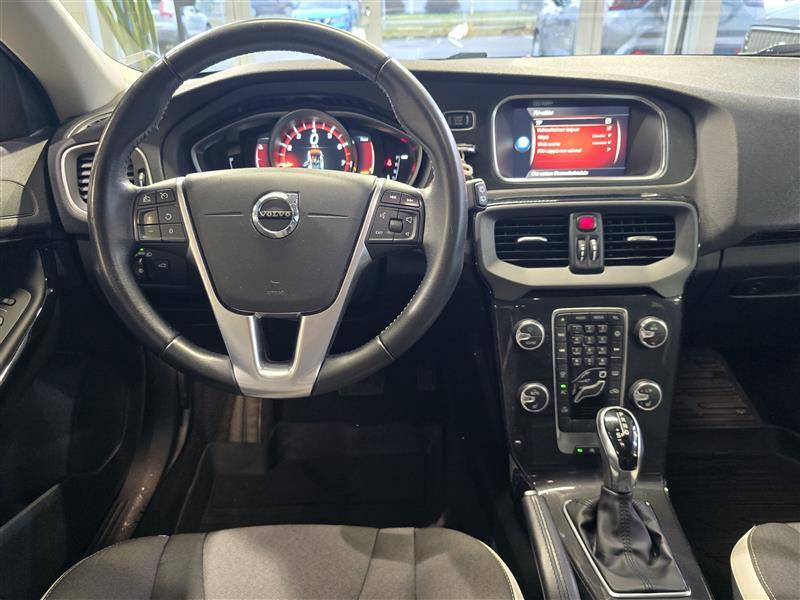 Volvo V40 vaihtoauto