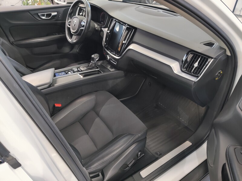 Volvo V60 Cross Country vaihtoauto