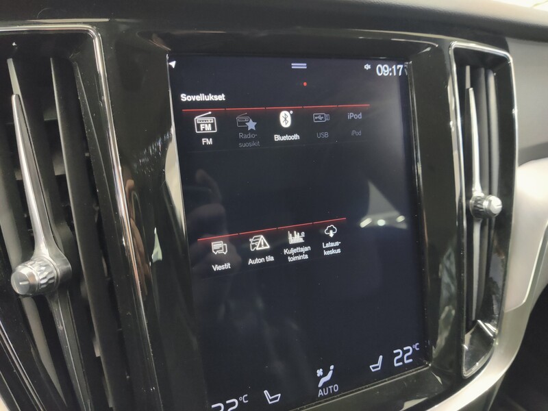 Volvo V60 Cross Country vaihtoauto