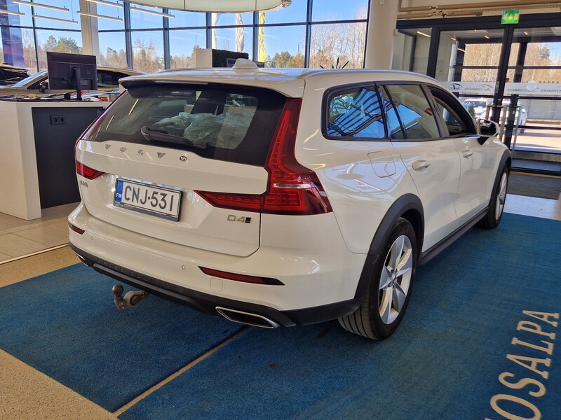 Volvo V60 Cross Country vaihtoauto