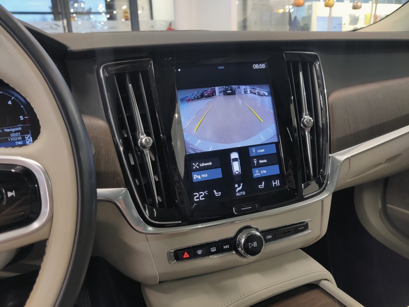 Volvo V90 Cross Country vaihtoauto