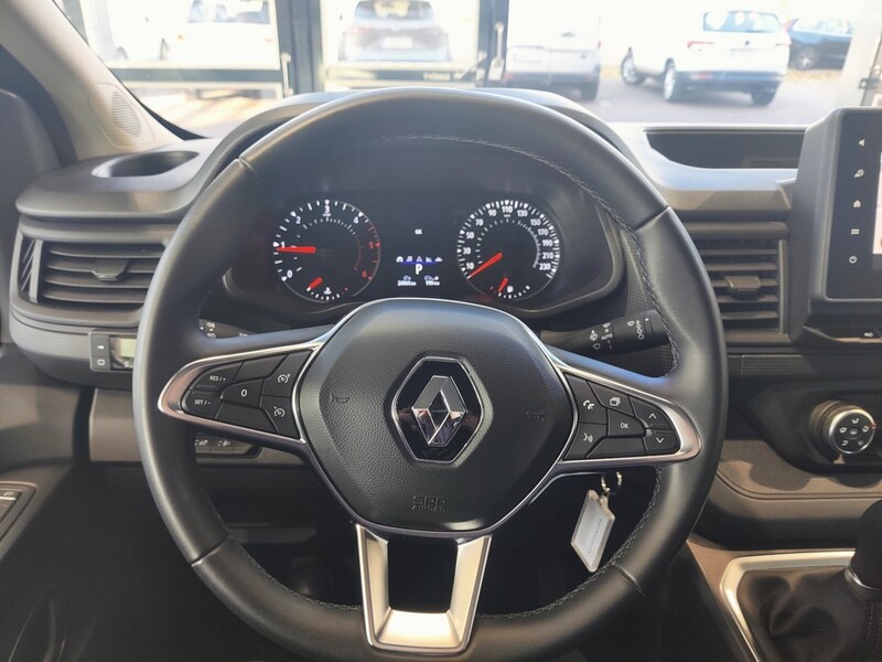 Renault Trafic vaihtoauto