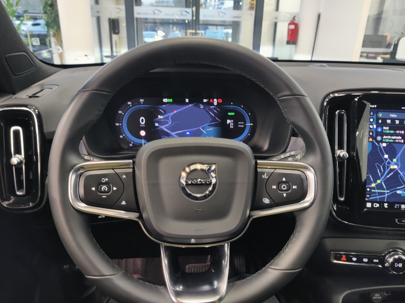 Volvo EX40 vaihtoauto