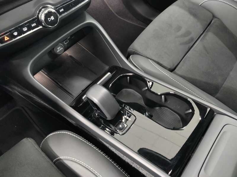 Volvo EX40 vaihtoauto