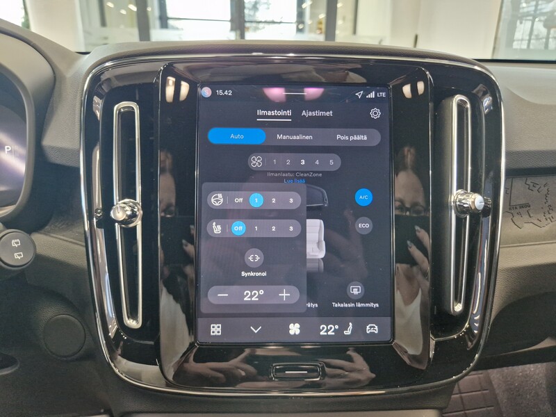 Volvo EX40 vaihtoauto