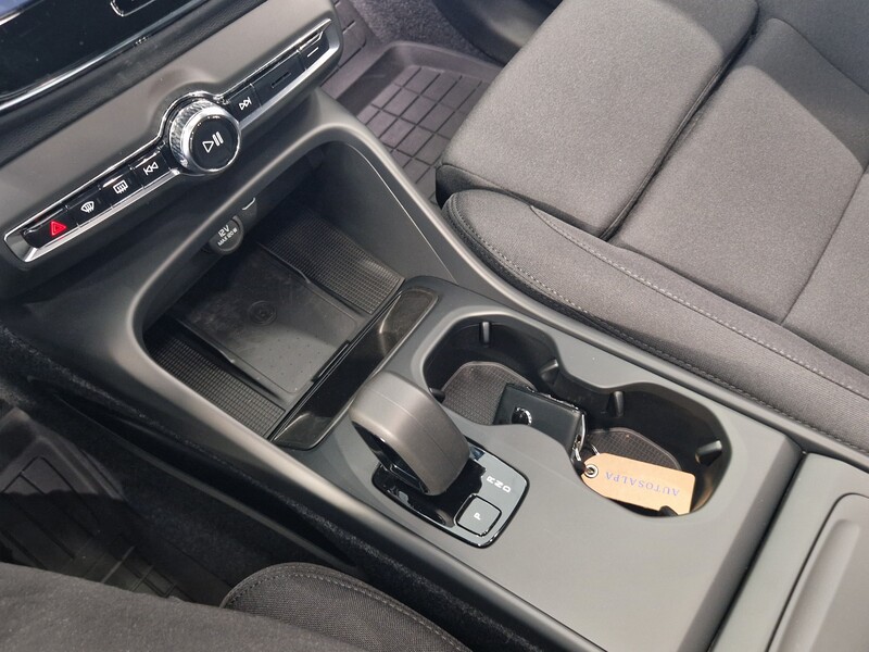 Volvo EX40 vaihtoauto