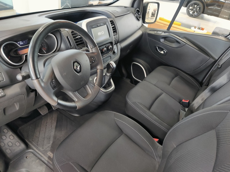 Renault Trafic Passenger vaihtoauto